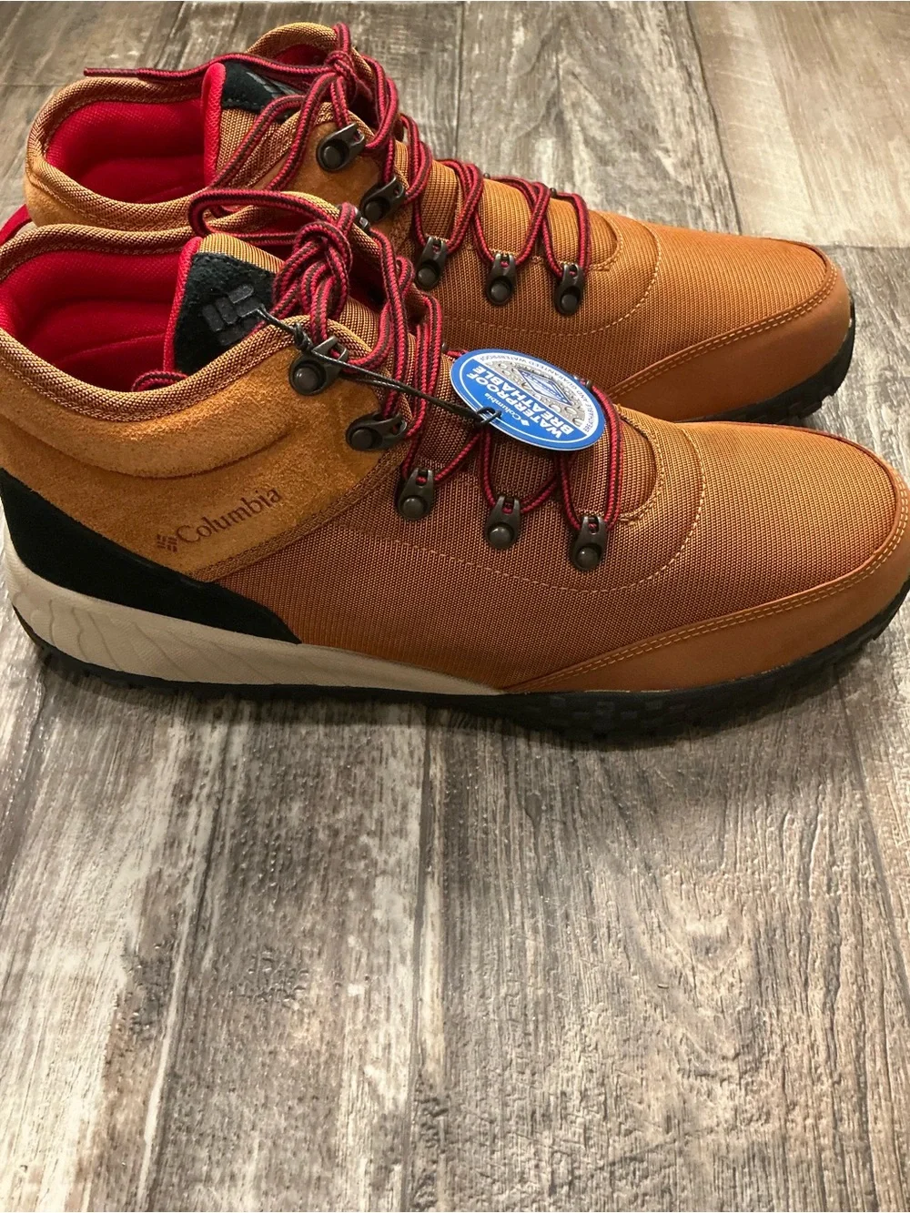 Columbia Men's Brown Hiking Boot with Red Laces Size 13